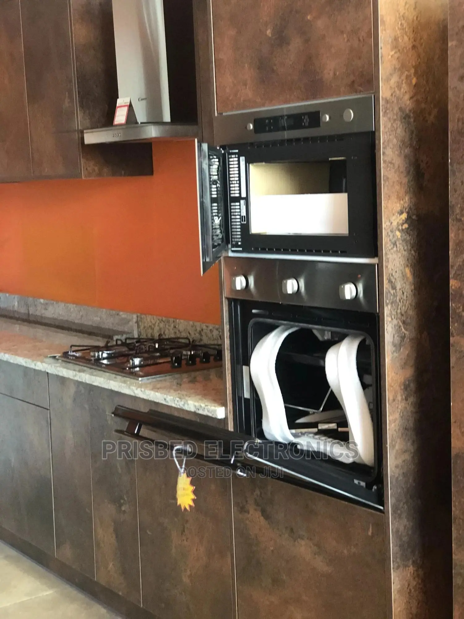 ^Whirlpool Built in Gas Oven 60cm in Achimota Kitchen Appliances