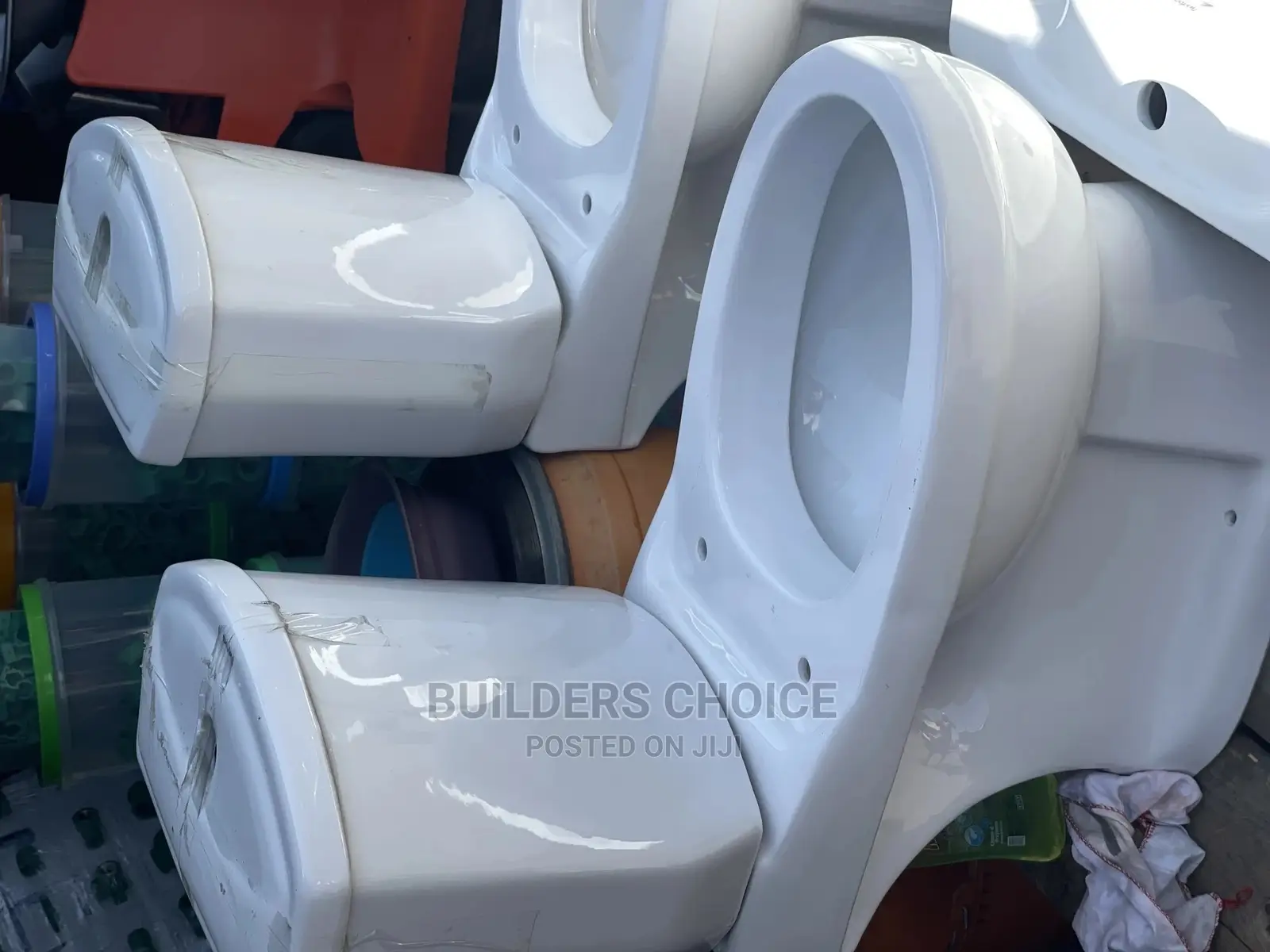 Twyford Water Closet With Wash Basin(White) in Accra Metropolitan