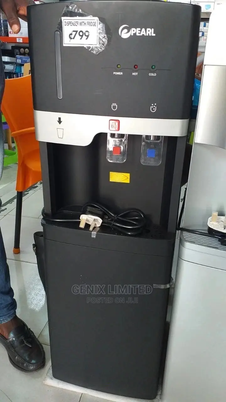 Pearl Water Dispenser With Fridge Black in Accra Metropolitan
