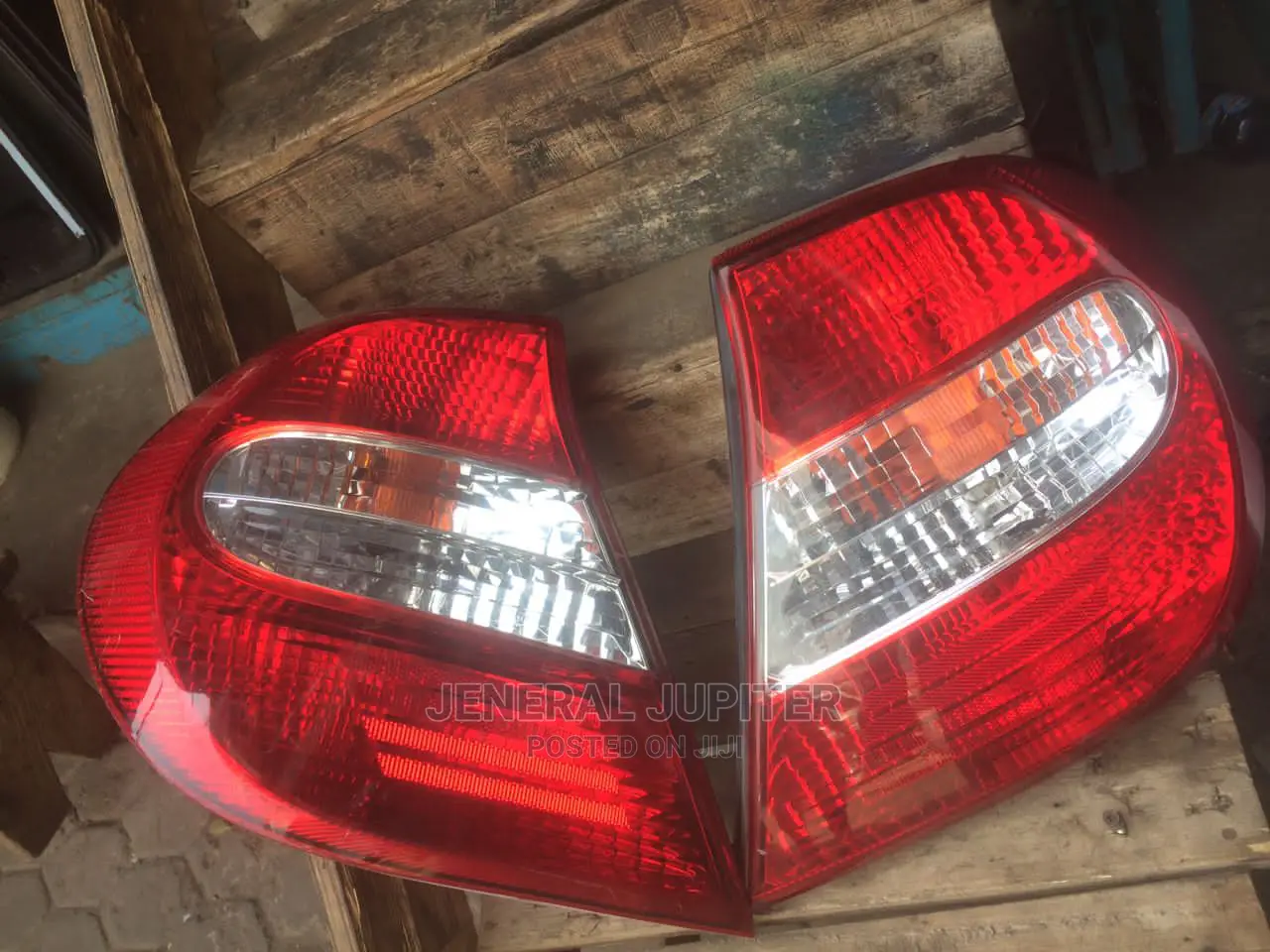 Toyota Camry 2003/5 Tail Light. in Abossey Okai Vehicle Parts & Accessories, Jeneral Jupiter