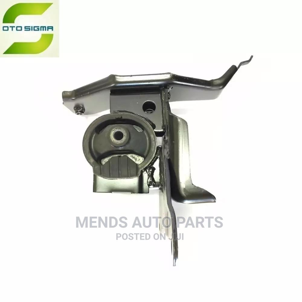 Toyota Rav 4 Gearbox Seat Mount in Abossey Okai Vehicle Parts