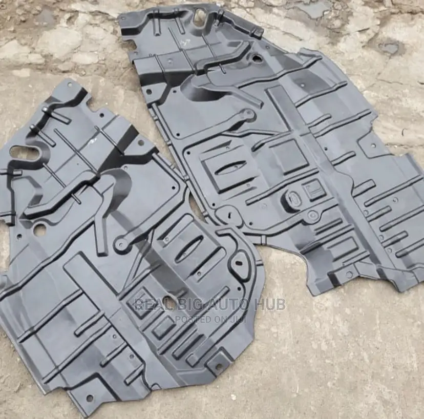 Camry 2012 (SPIDER) Engine Under Cover in Abossey Okai Vehicle Parts