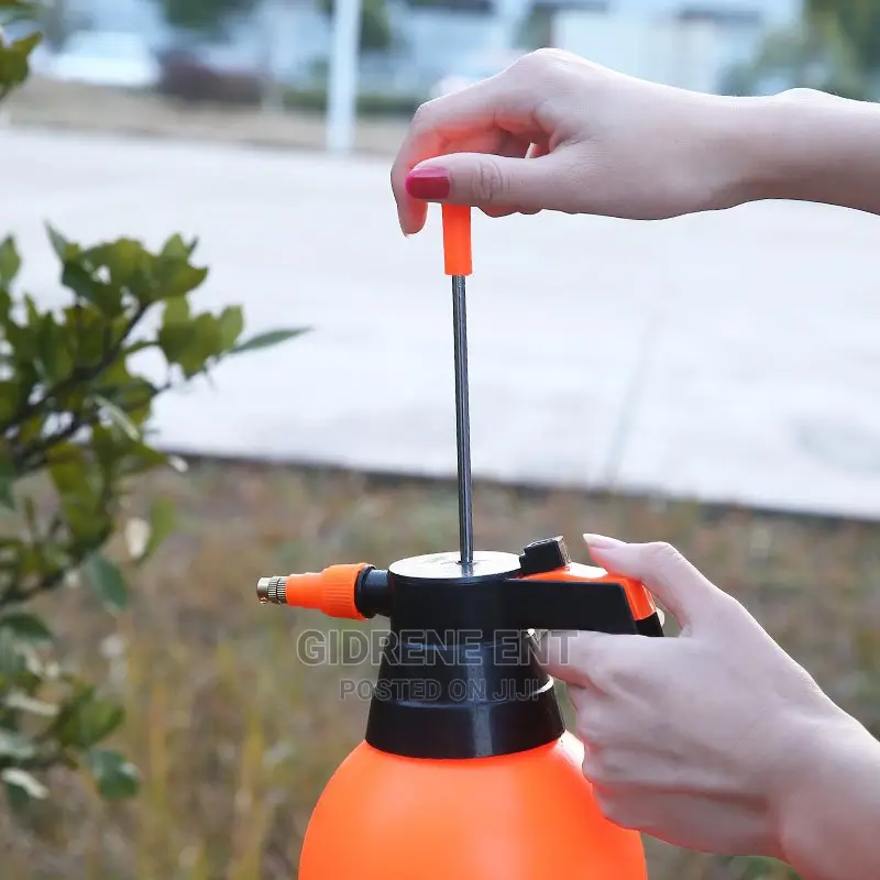 2L Bottle Sprayer in Accra Metropolitan Farm Machinery & Equipment