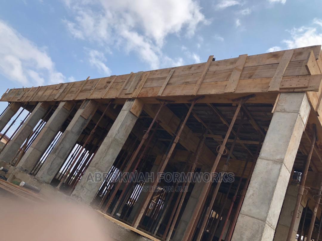 Pillars/Retaining Wall/Columns/Decking/Slabs/Scaffolds/Props in Mataheko Building Materials