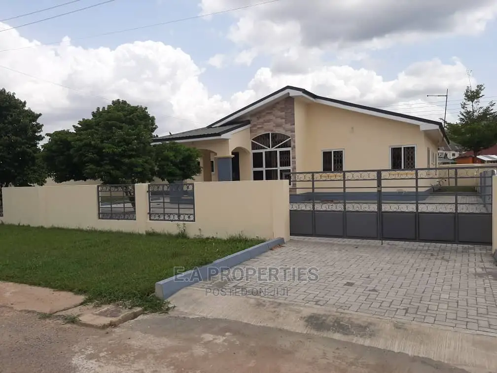 4bdrm House in E a Properties, Ghana Flag for Rent in Ghana Flag