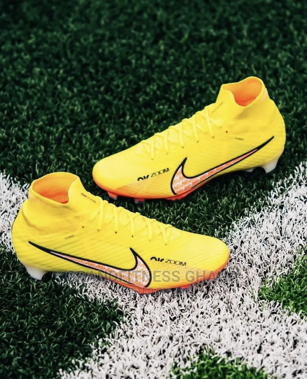 Nike Superfly Air Zoom Football/Soccer Boots/Boot in Accra Metropolitan