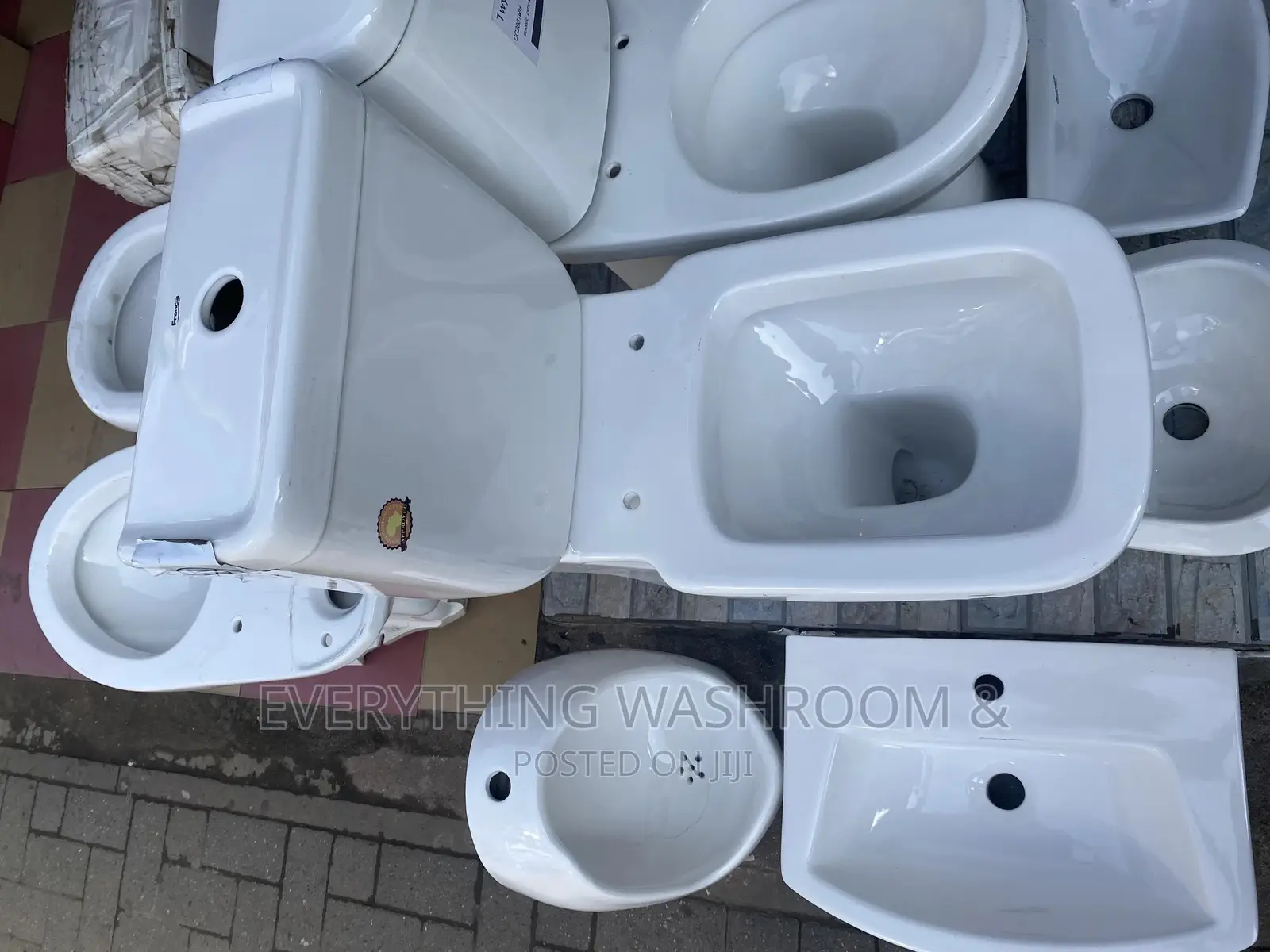 Twyford Water ClosetWater ClosetSquare Head Water Closet in Accra