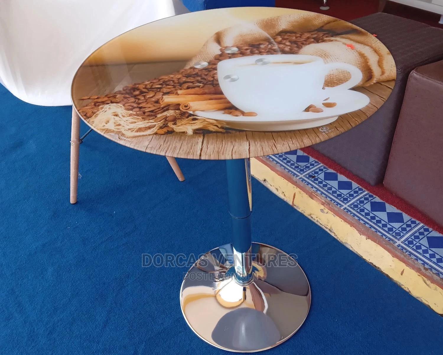 Dining Table in Kaneshie Furniture, Dorcas Kisseih