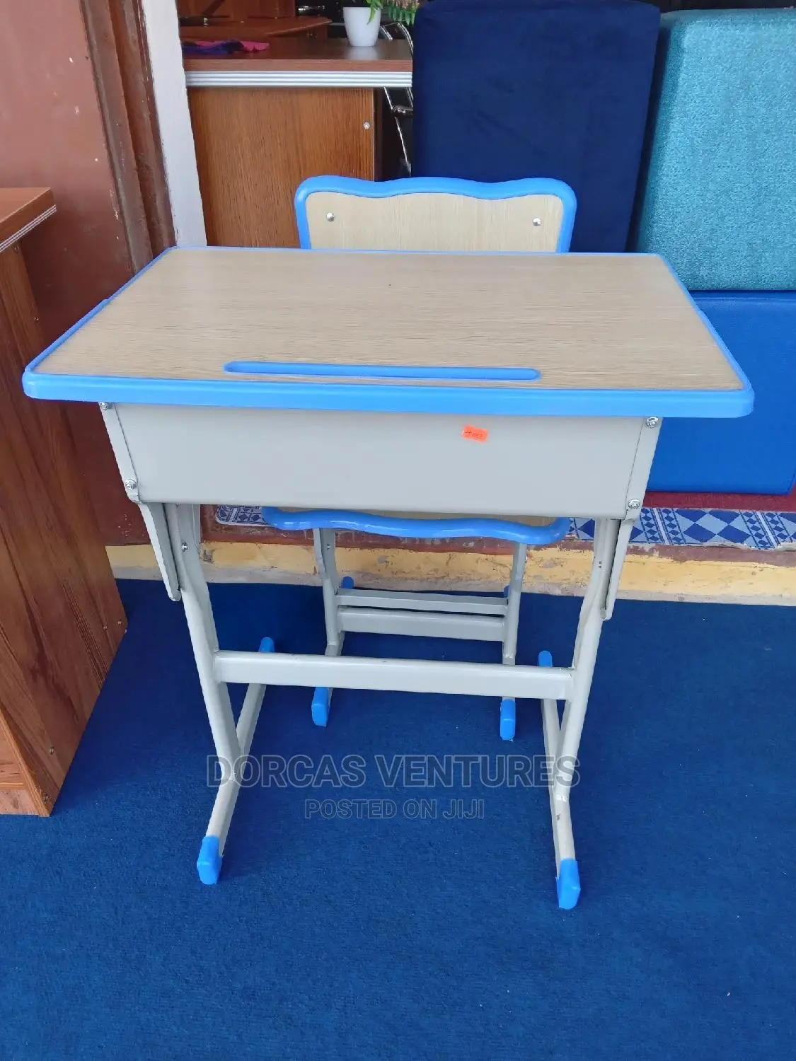 Study Desk in Kaneshie Furniture, Dorcas Kisseih