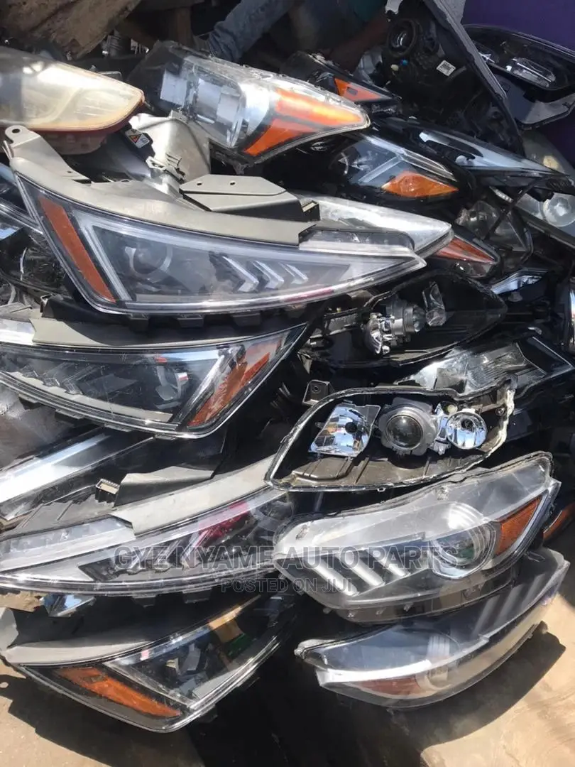 Headlight for All Cars in Abossey Okai Vehicle Parts & Accessories