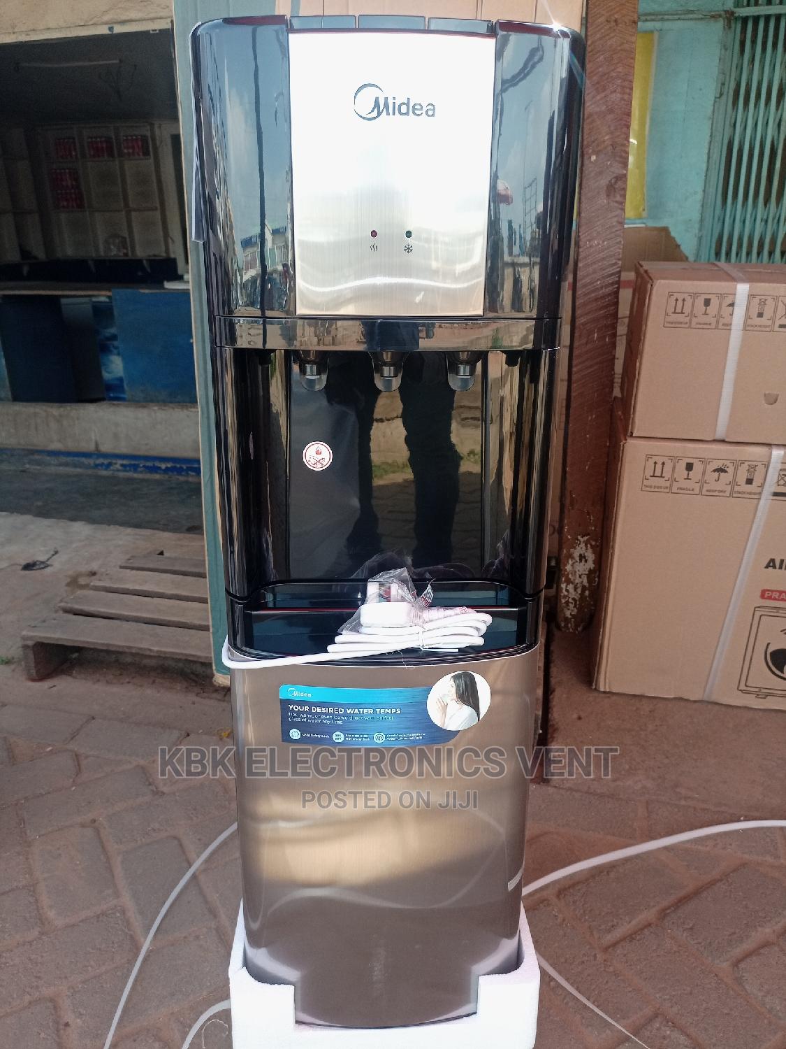 Midea 16ltr Top Mounted Water Dispenser in Achimota Kitchen