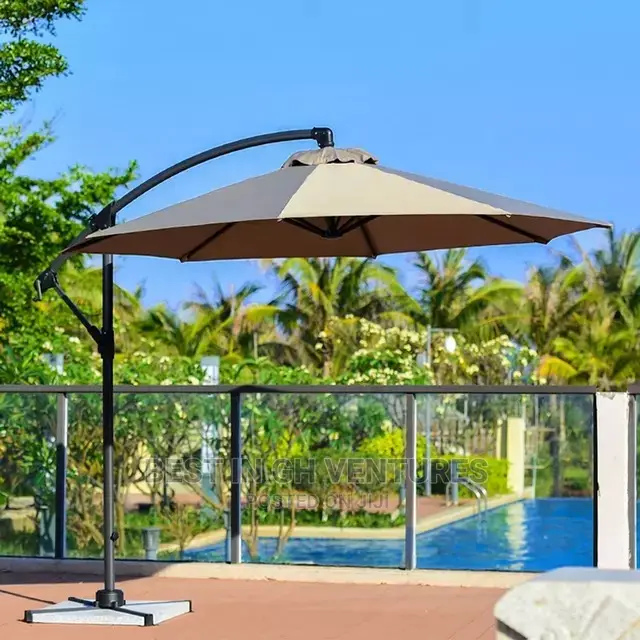 Luxury Side Pole Outdoor Umbrella in Kaneshie Garden Supplies, Best