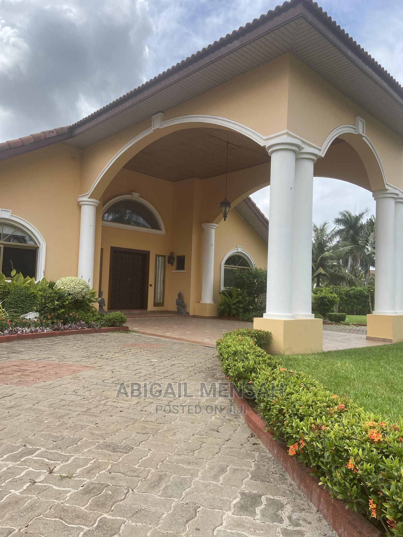 A Luxurious Mansion In Trasacco Valley Estate Phase 1 in East Legon