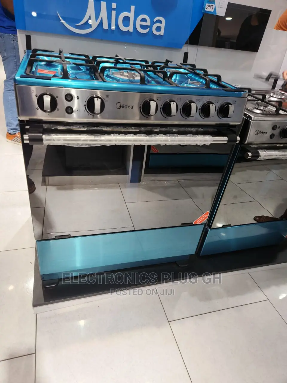Media 5 Burners Auto Ignition Gas Cooker in Accra Metropolitan