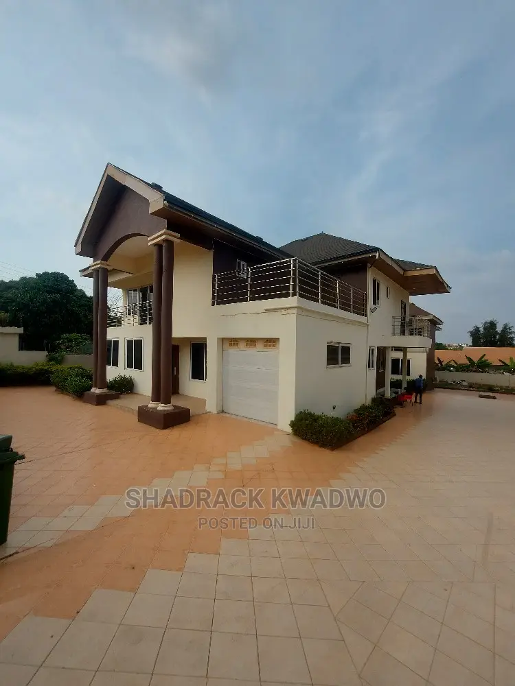 4bdrm House in K.Yeboah Real Estate, Kumasi Metropolitan for rent in
