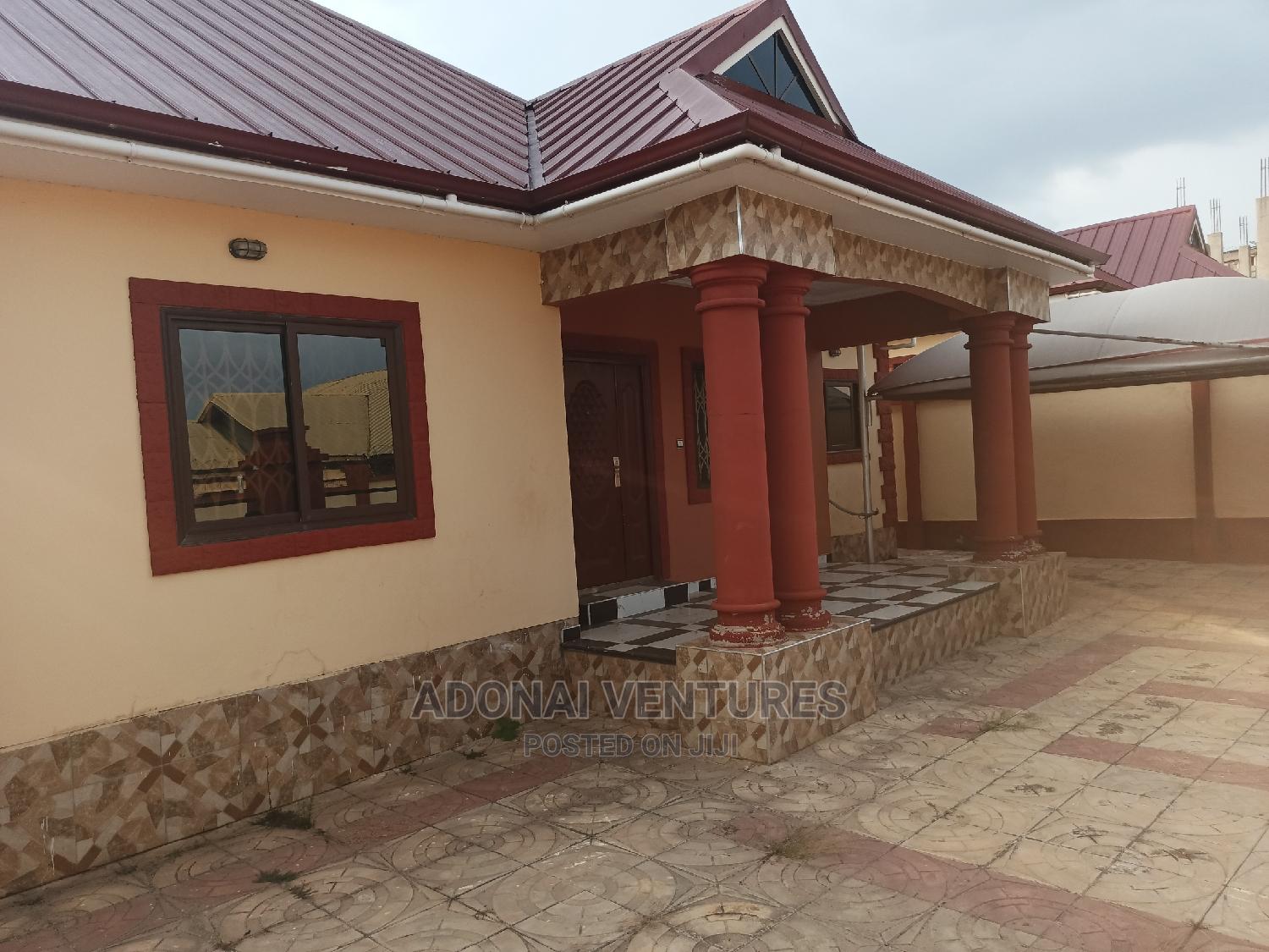 3bdrm House in Tech Fumesua, Kumasi Metropolitan for Rent in Kumasi