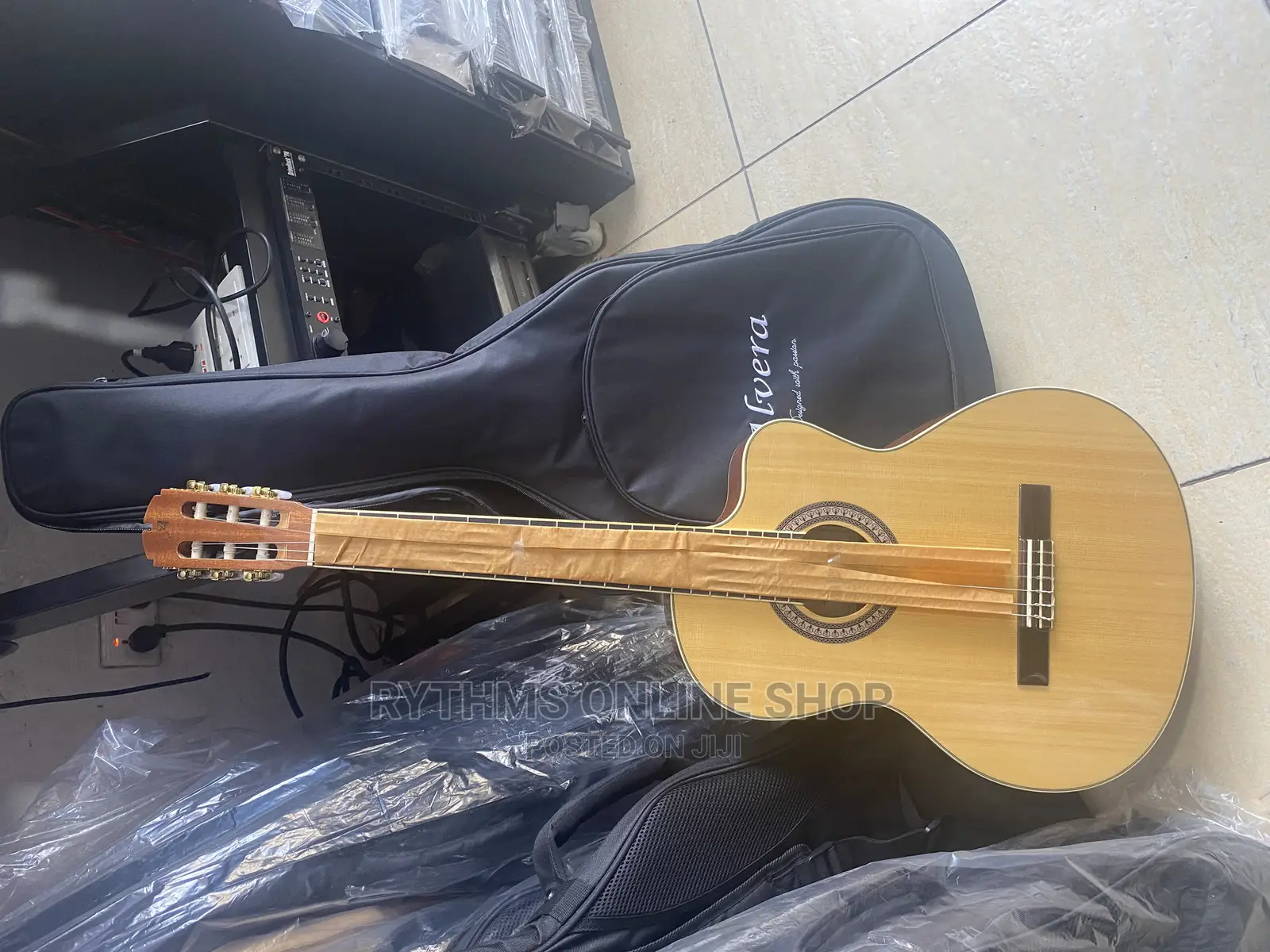 Classical/Nylon Strings Guitar(Alvera) in Accra Metropolitan Musical