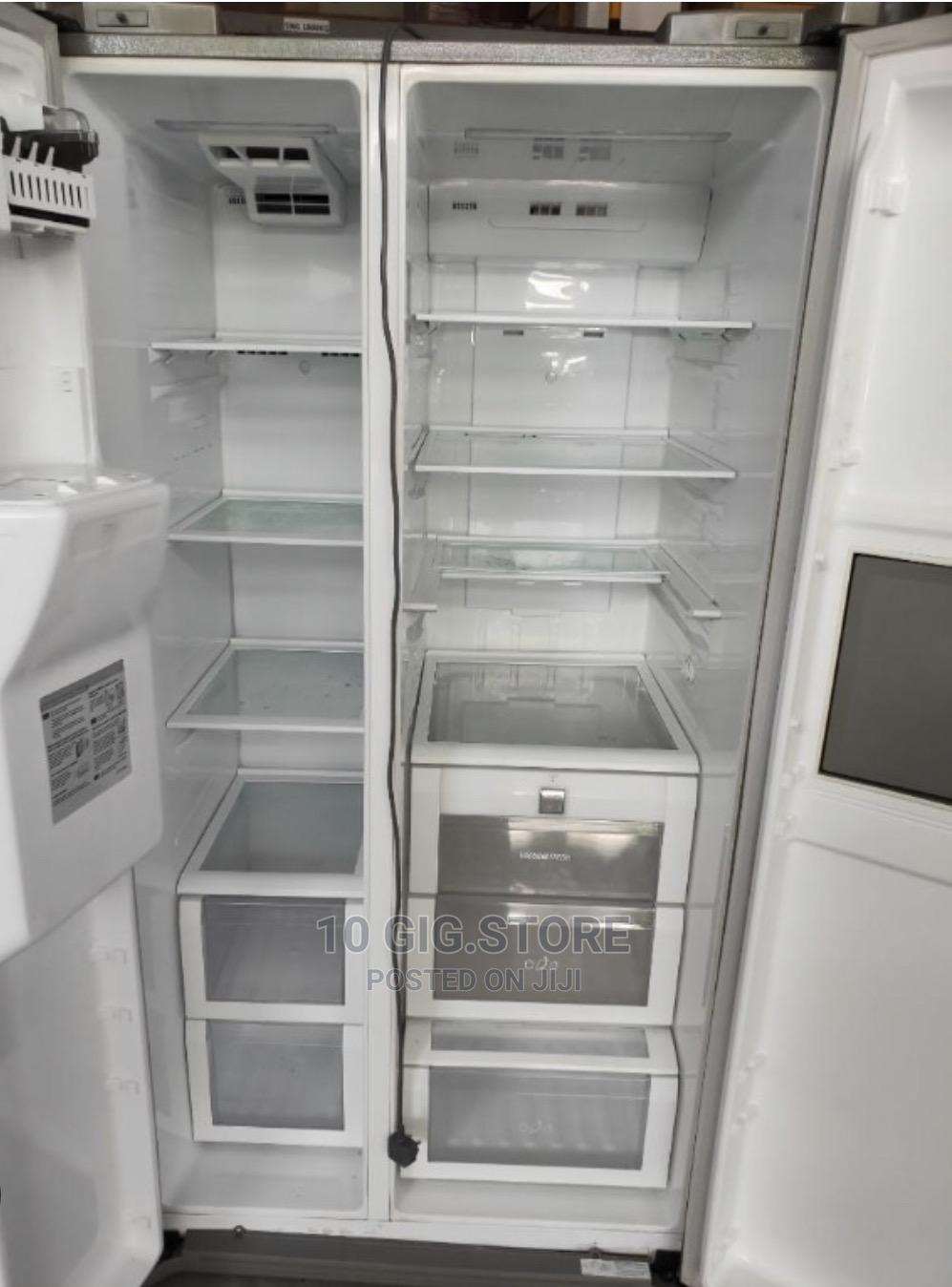 Smart Cooling LG GCB257SLUV 694L SideBySide Refrigerator in Adabraka