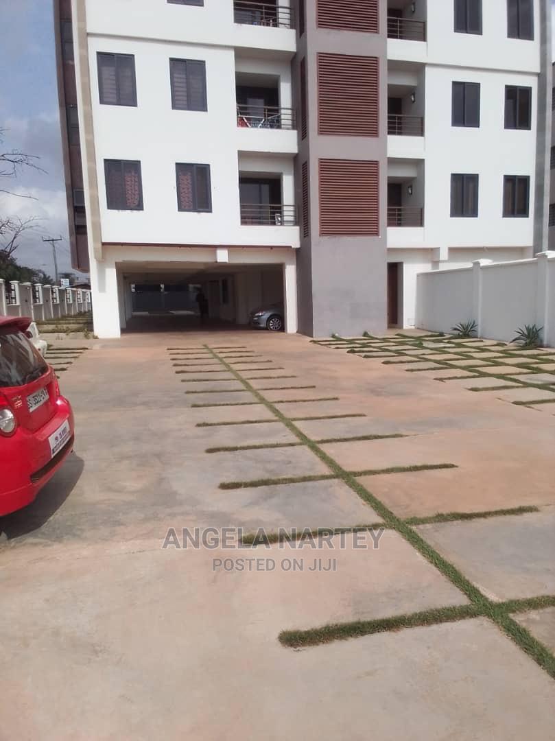 2bdrm Apartment in Sakumono Estates, Tema Metropolitan for Sale in Tema