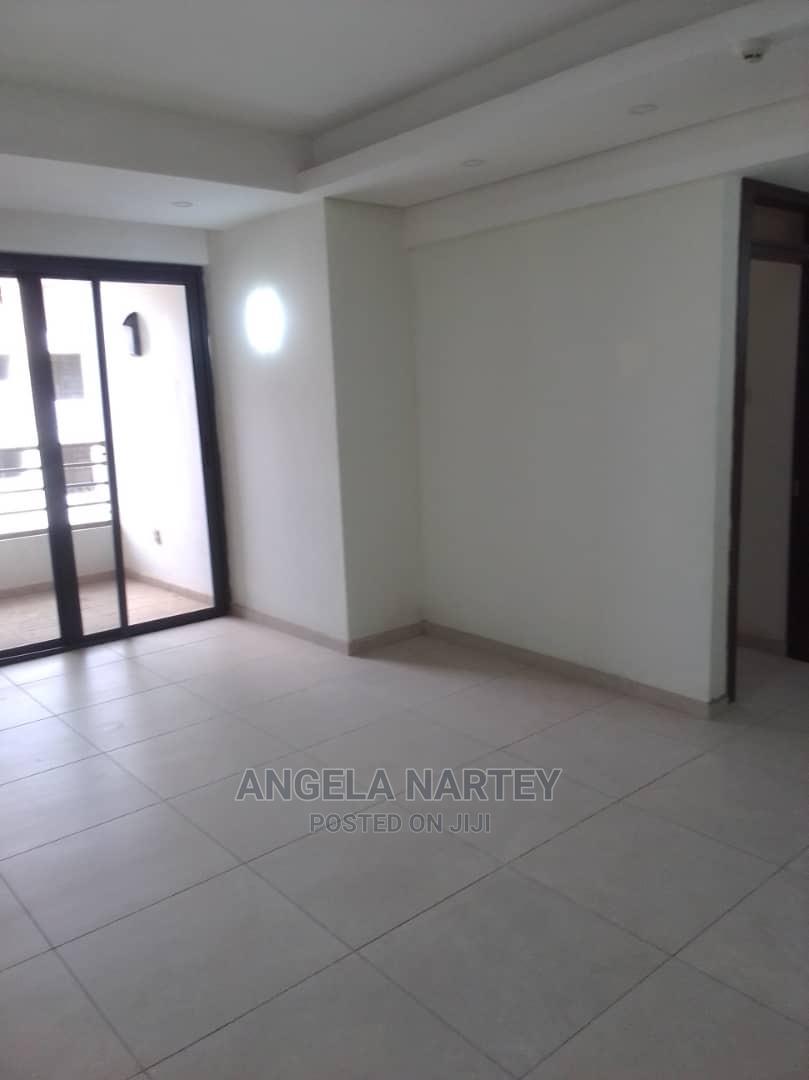 2bdrm Apartment in Sakumono Estates, Tema Metropolitan for Sale in Tema