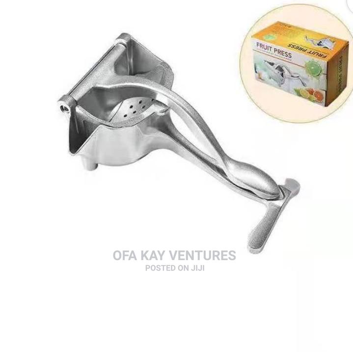 Manual Juice Squeezer Aluminum Alloy Hand Pressure Juicer in Spintex