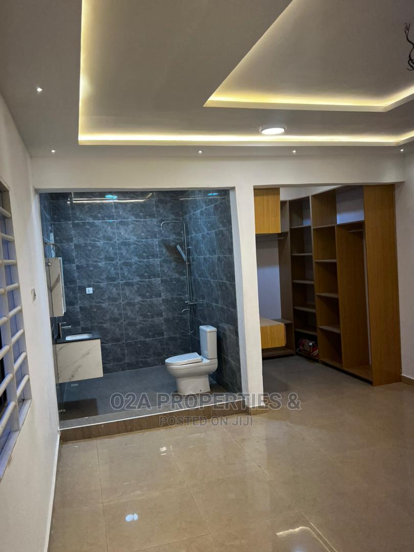 3bdrm House in Lake Side Estate for Sale in Lake Side Estate Houses