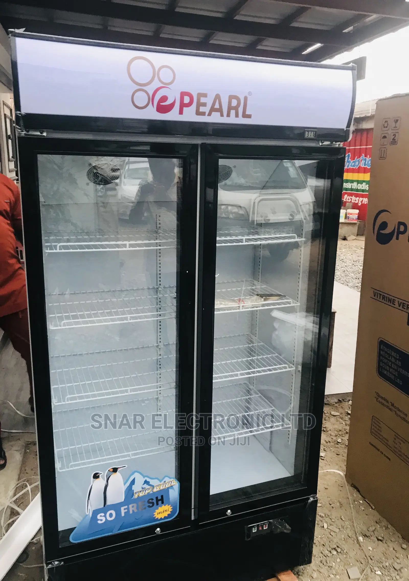 Faster Pearl 568liters Double Door Display Fridge / Beverage in Accra