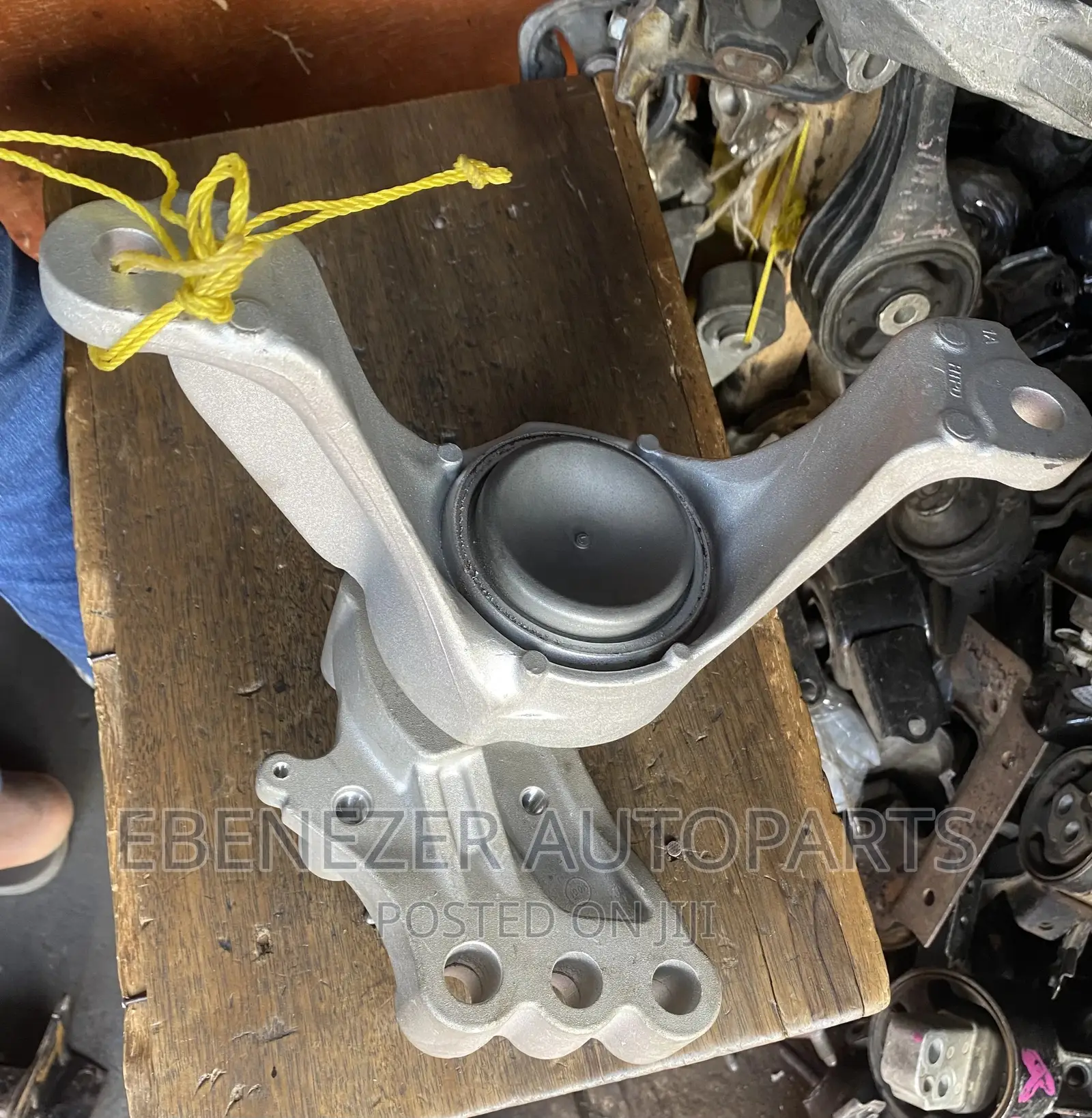 Honda CRV 2017 Engine Seat in Abossey Okai Vehicle Parts