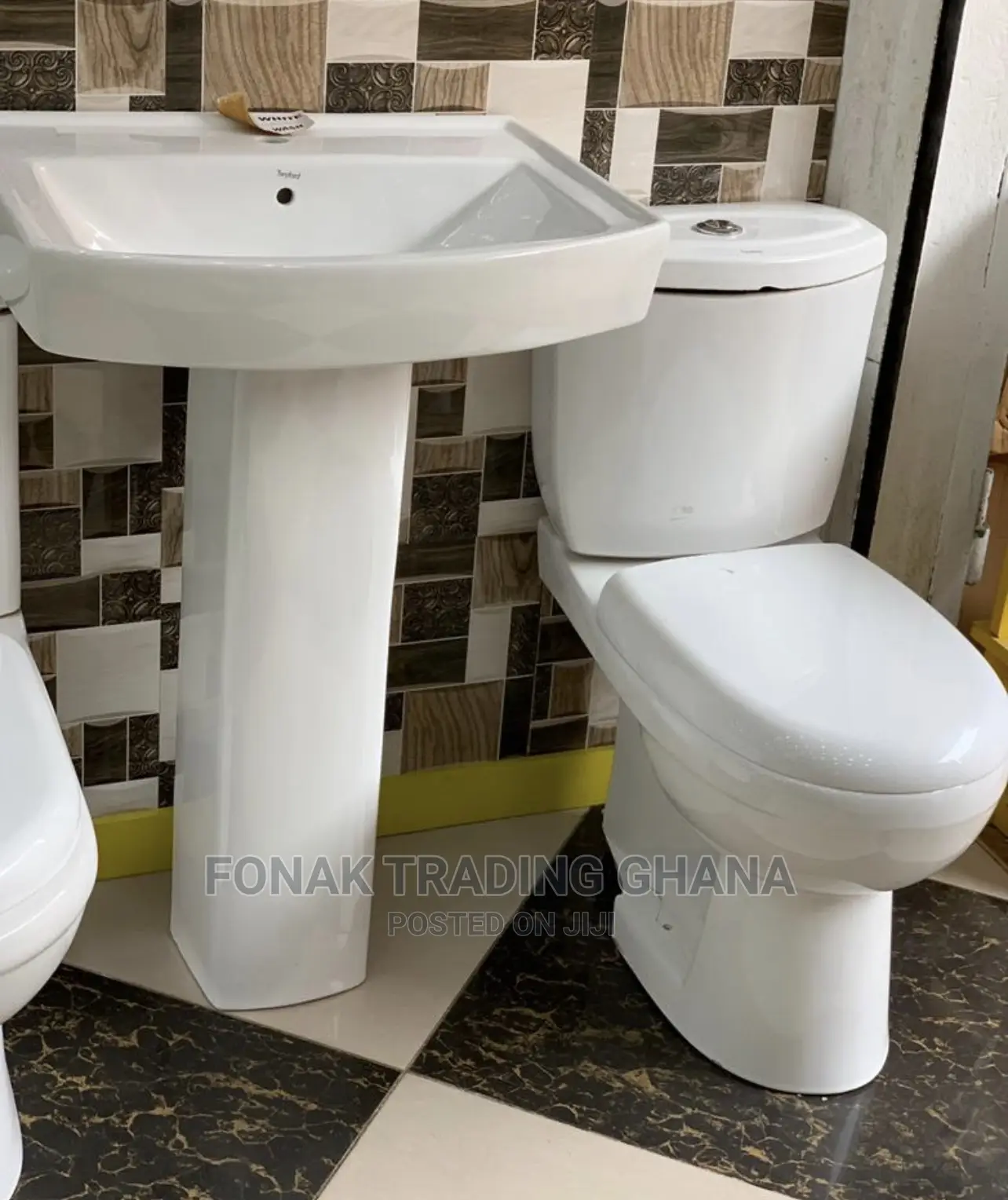 Water Closet , Twyford Toilet Seat _ Watercloset in Alajo Plumbing