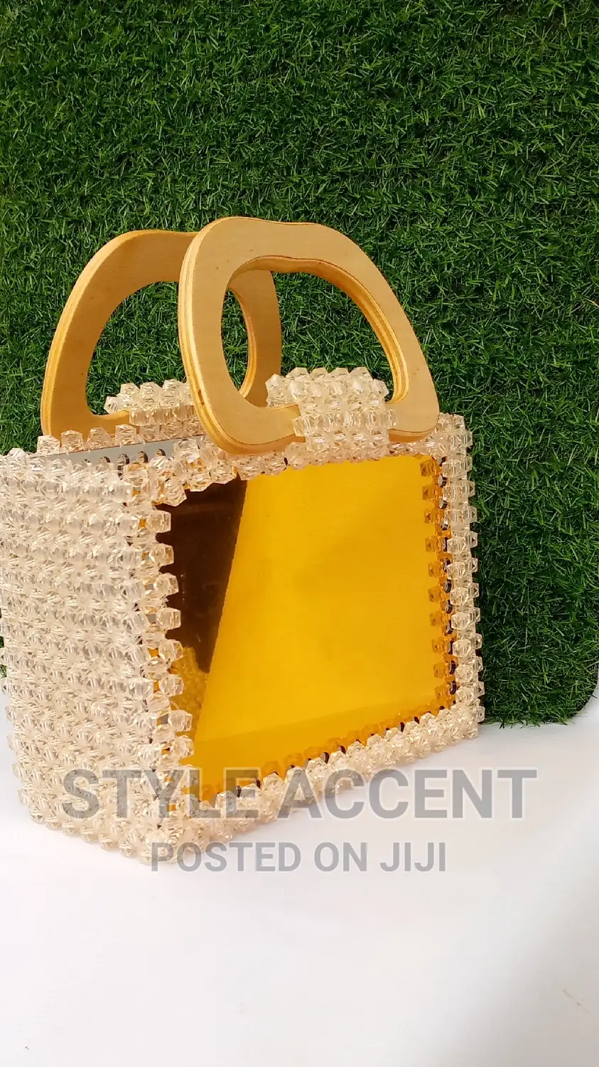 Beaded Bag With Gold the Plate in Accra Metropolitan Bags, Sonia Dela