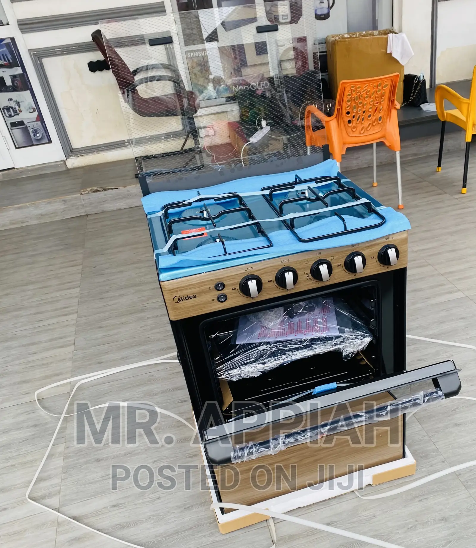 Quality Midea(BMG6060WD)Oven and GrillAuto Ignition Cooker in Adabraka