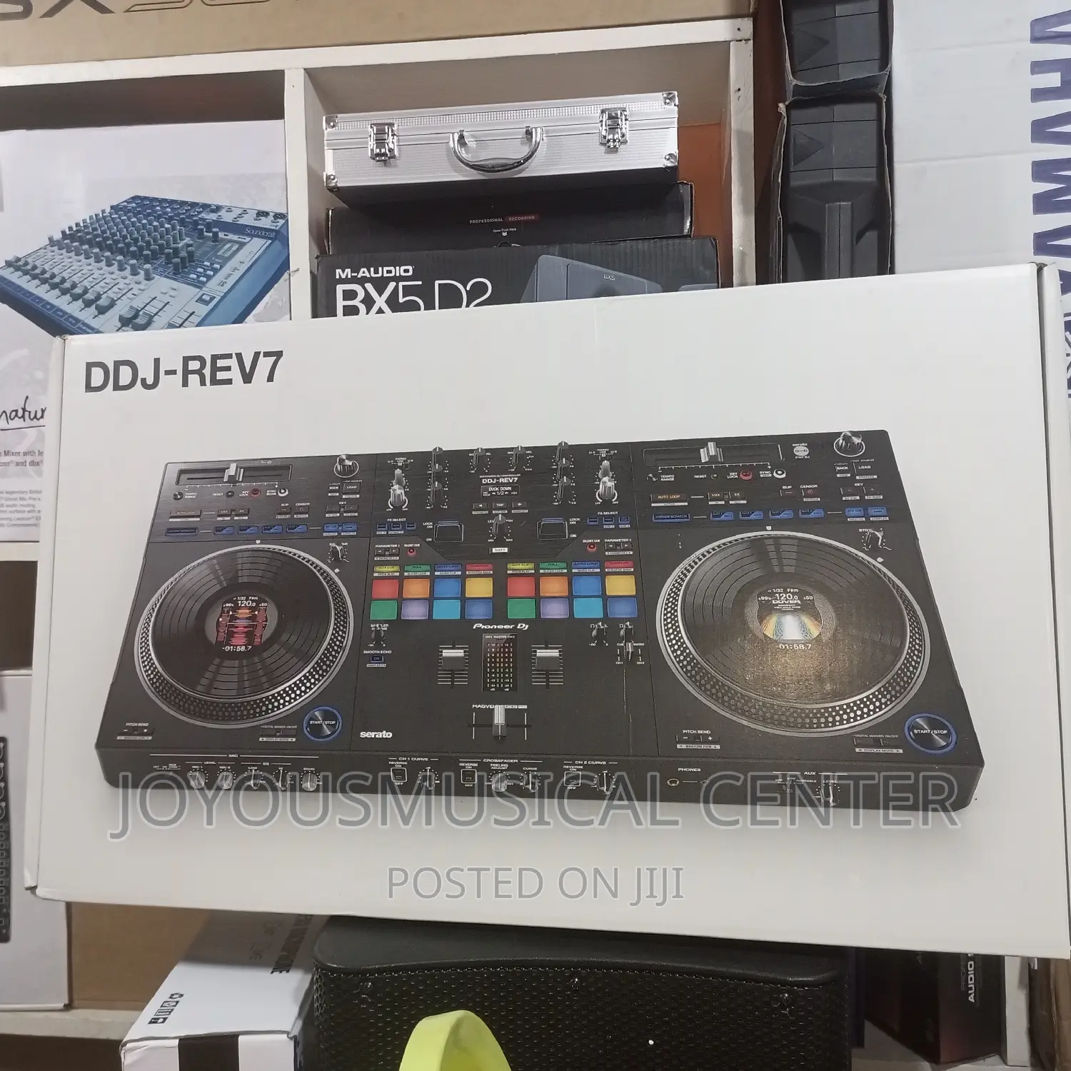 DJ Controller Pioneer Rev 7 in Accra Metropolitan Audio & Music