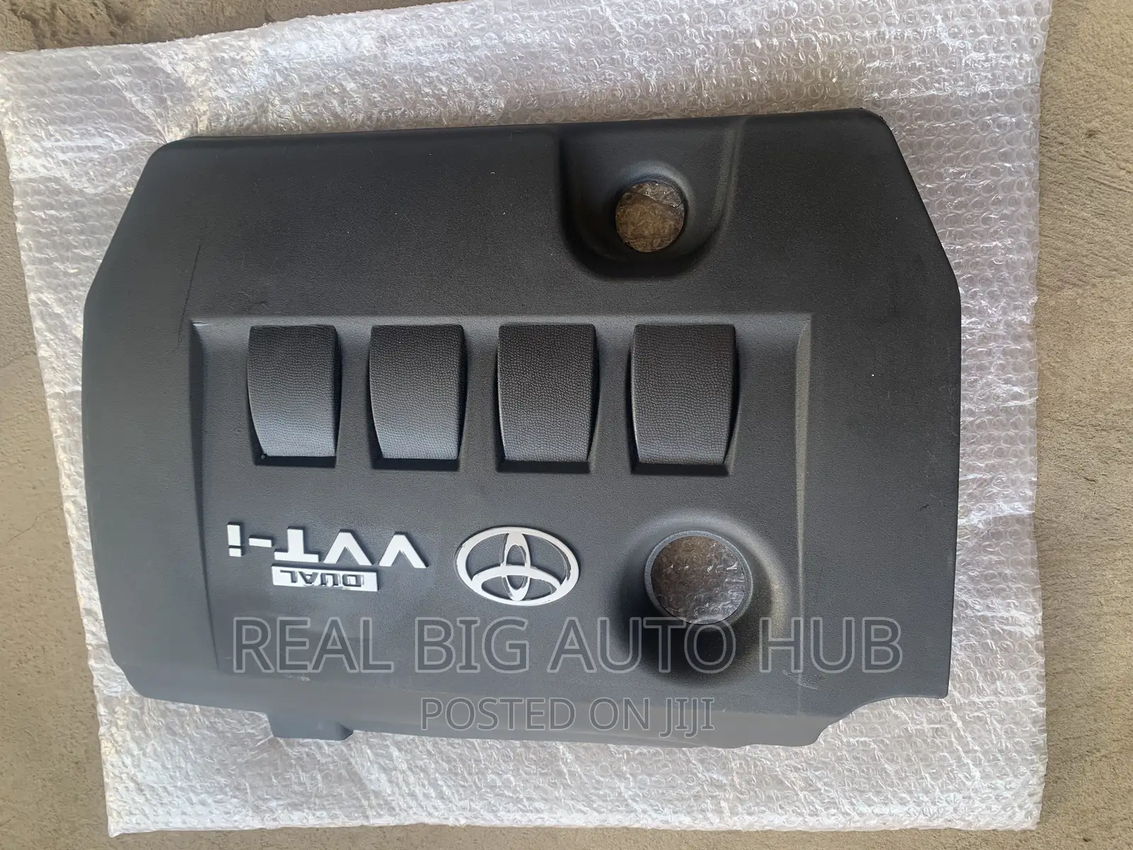 Toyota Corolla 2013 Engine Cover in Accra Metropolitan Vehicle Parts
