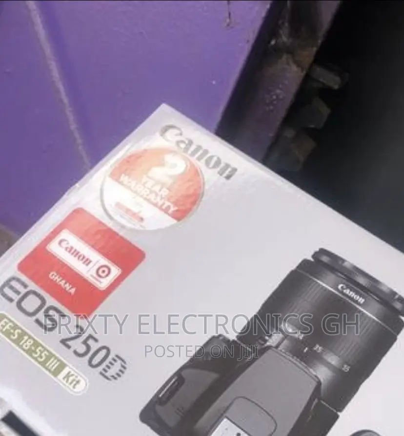 Awesome Canon Eos 250d DSLR Camera 1855mm Wifi in Accra Metropolitan