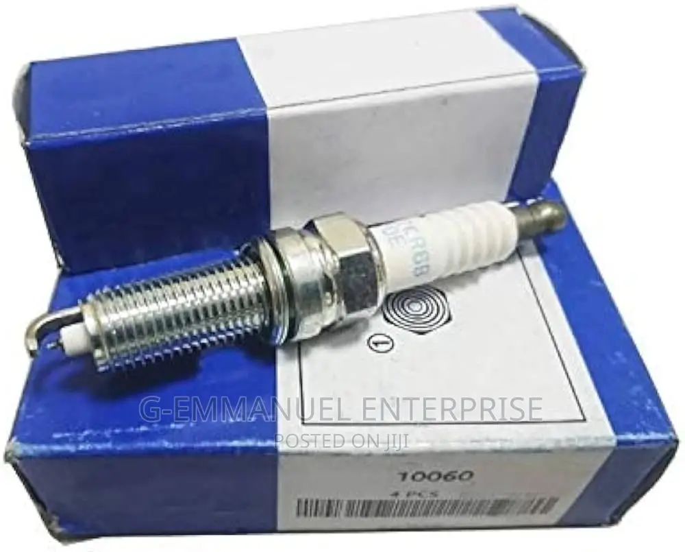Hyundai Elantra 2017 Spark Plugs. Original Parts Only in Abossey Okai
