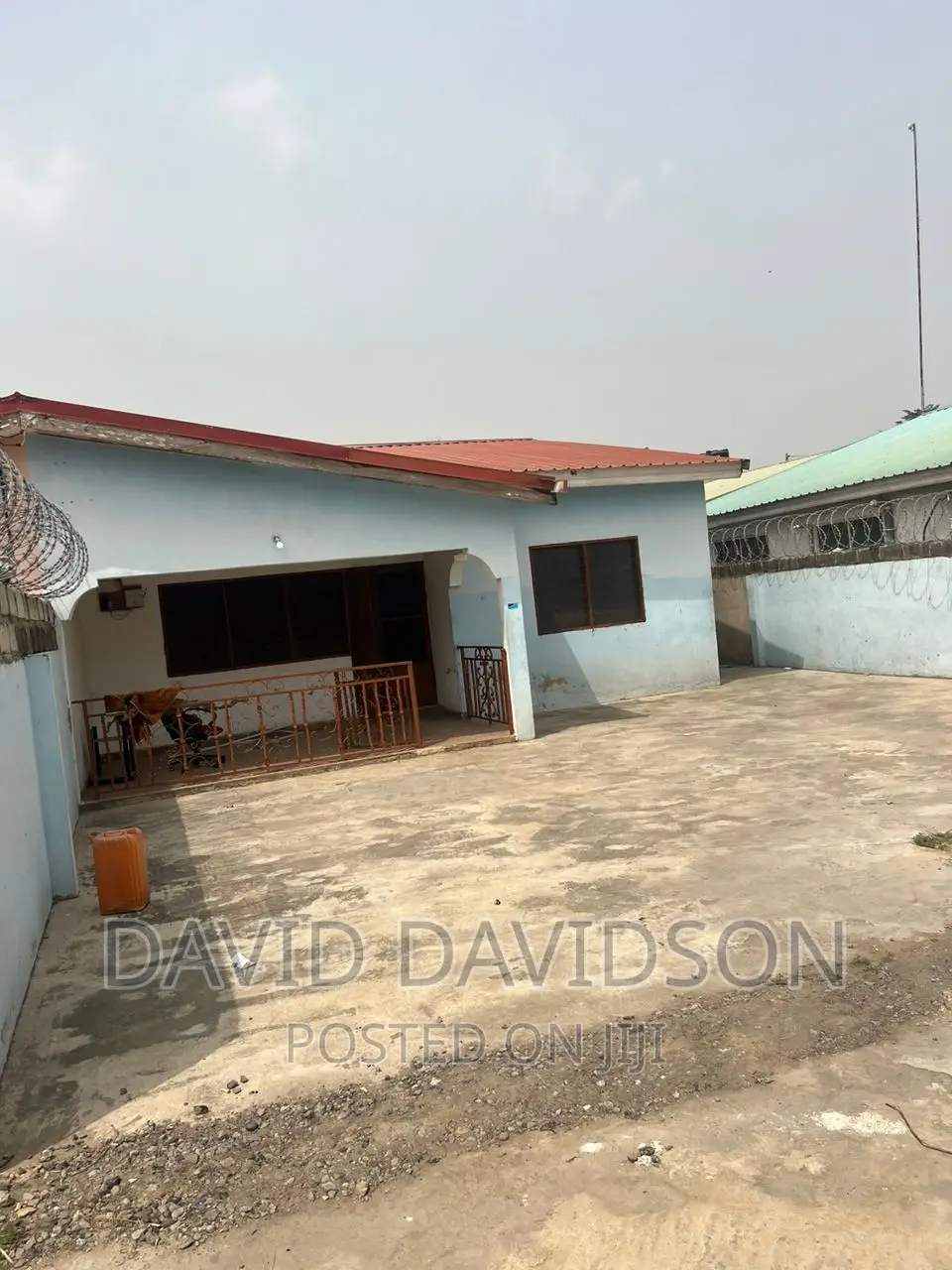 3bdrm Mansion in 3 Bedroom Self, Tema Metropolitan for rent in Tema