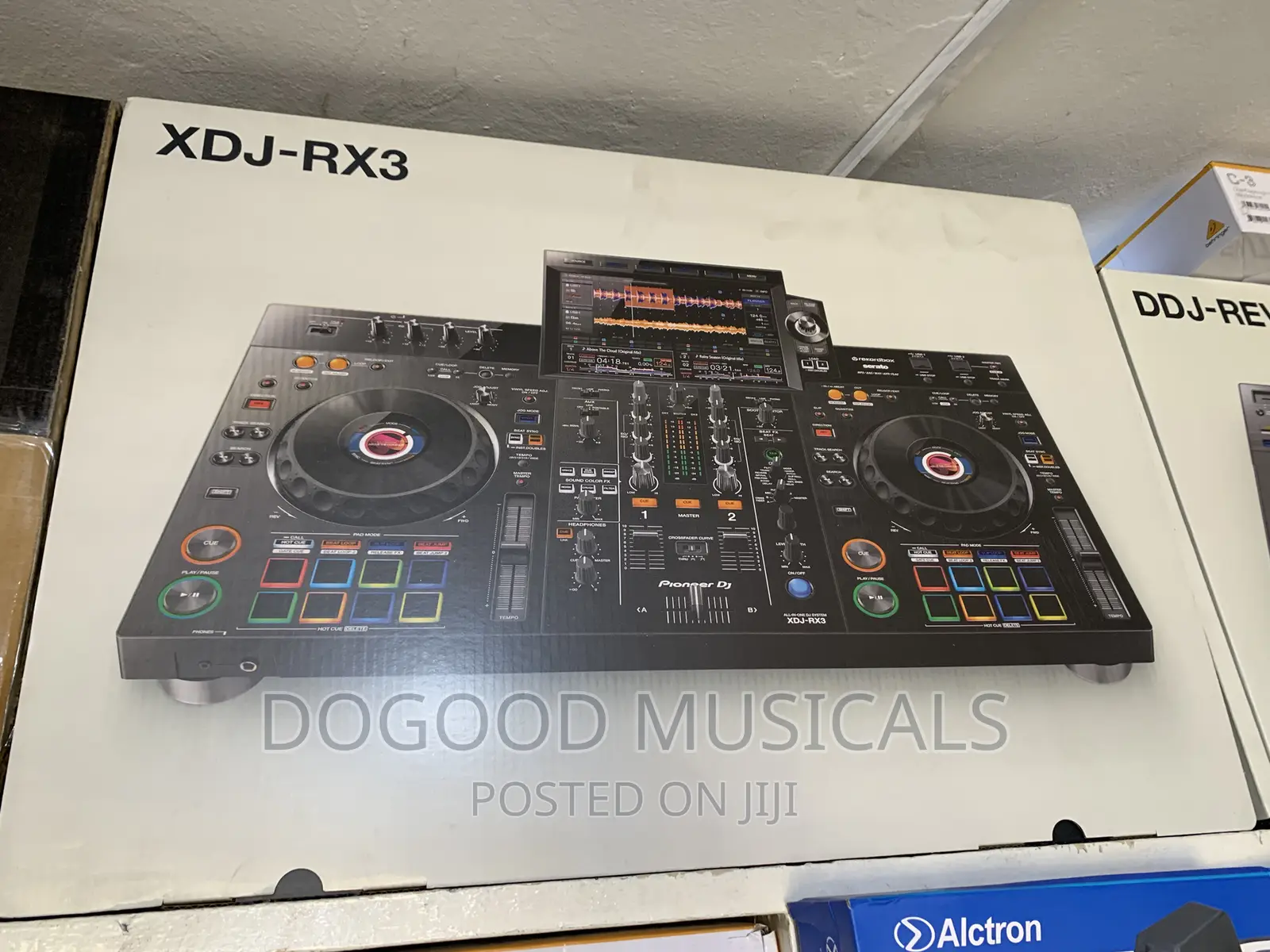 Pioneer DJ XDJRx3 Digital DJ Controller in Accra Metropolitan Audio