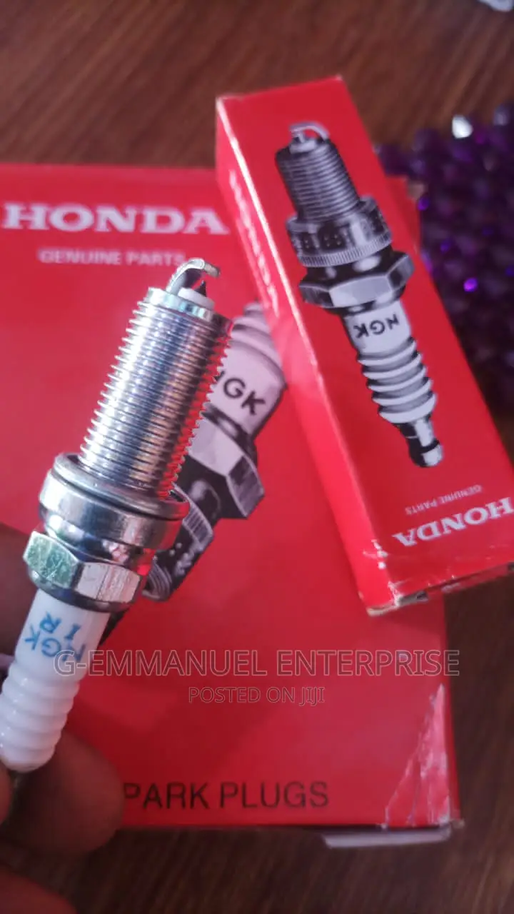 HONDA CIVIC 2015 Spark Plugs Japan. Original. in Abossey Okai Vehicle