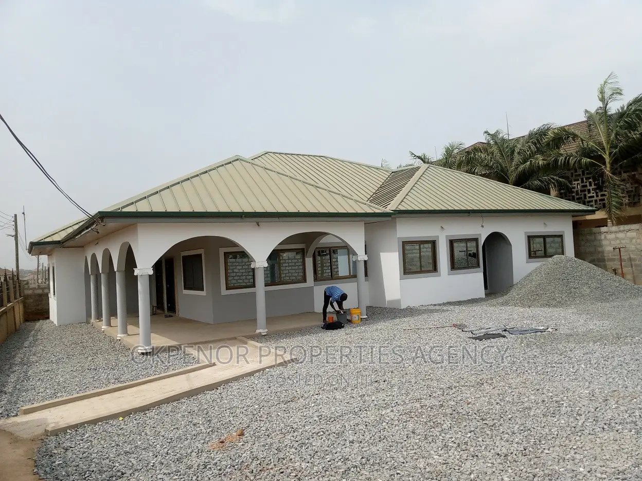 4bdrm House in Com25 Annex, Tema Metropolitan for rent in Tema