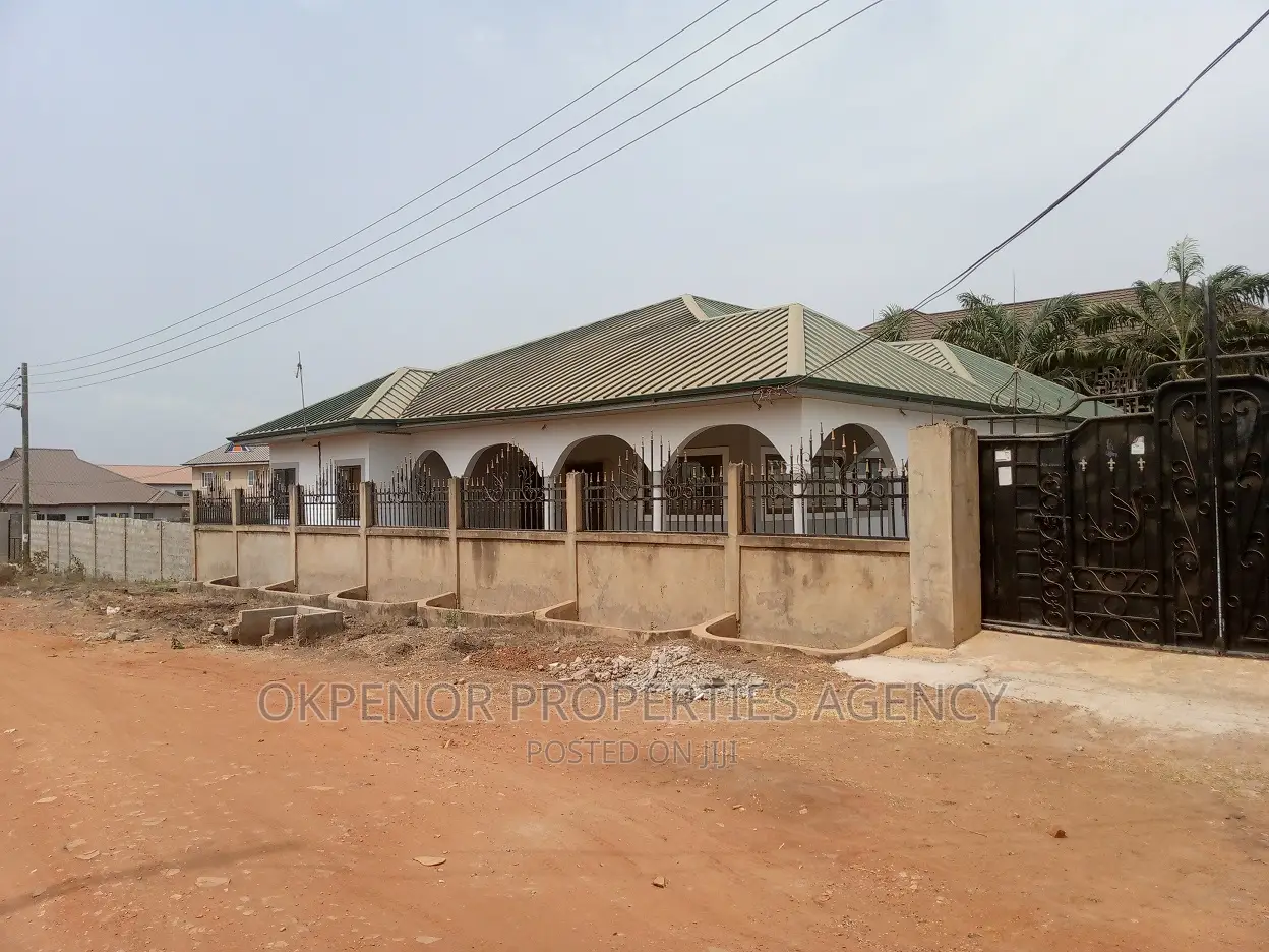 4bdrm House in Com25 Annex, Tema Metropolitan for rent in Tema