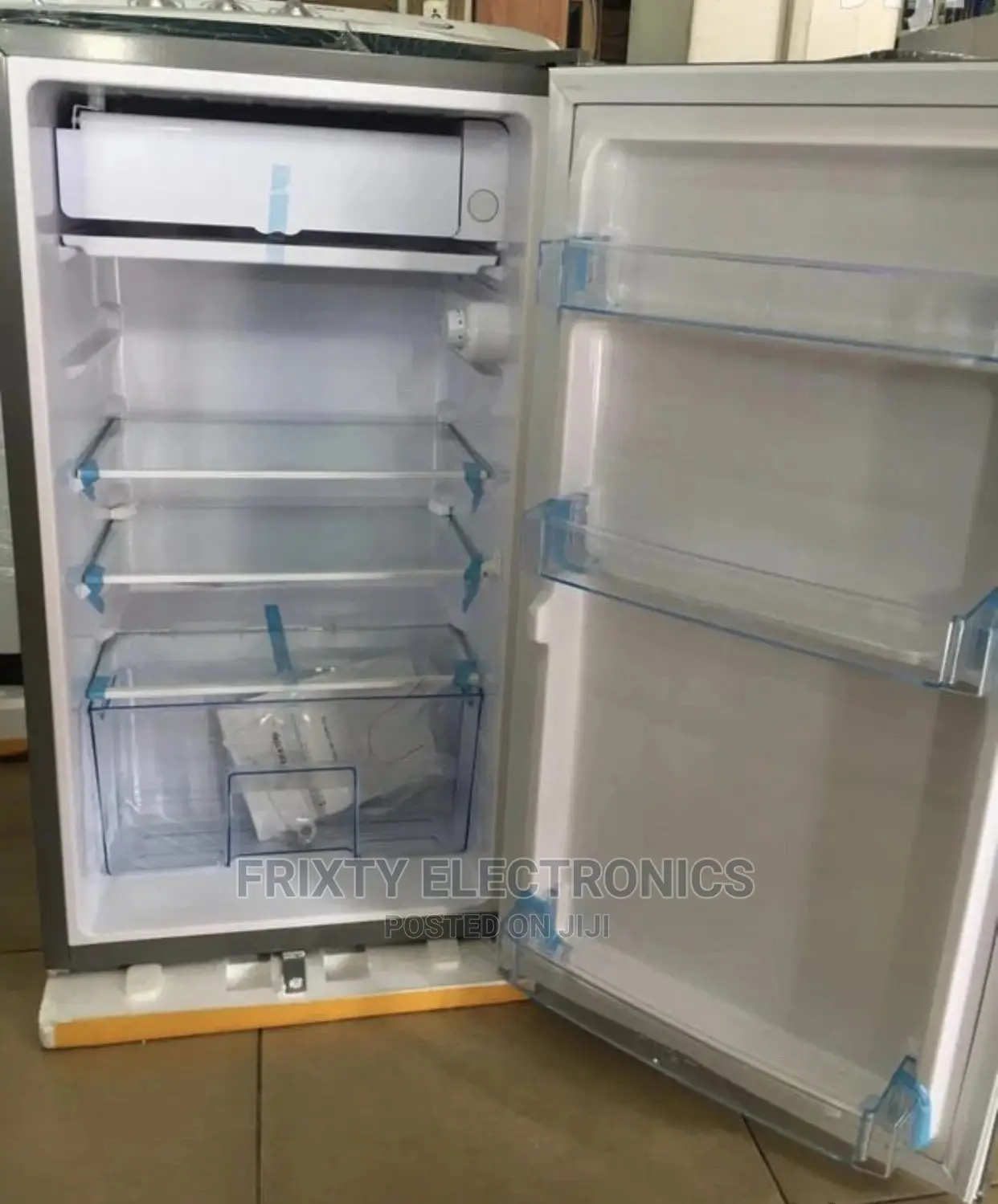 Fast Cooling” Zara Table Top Fridge With Freezer in Accra Metropolitan