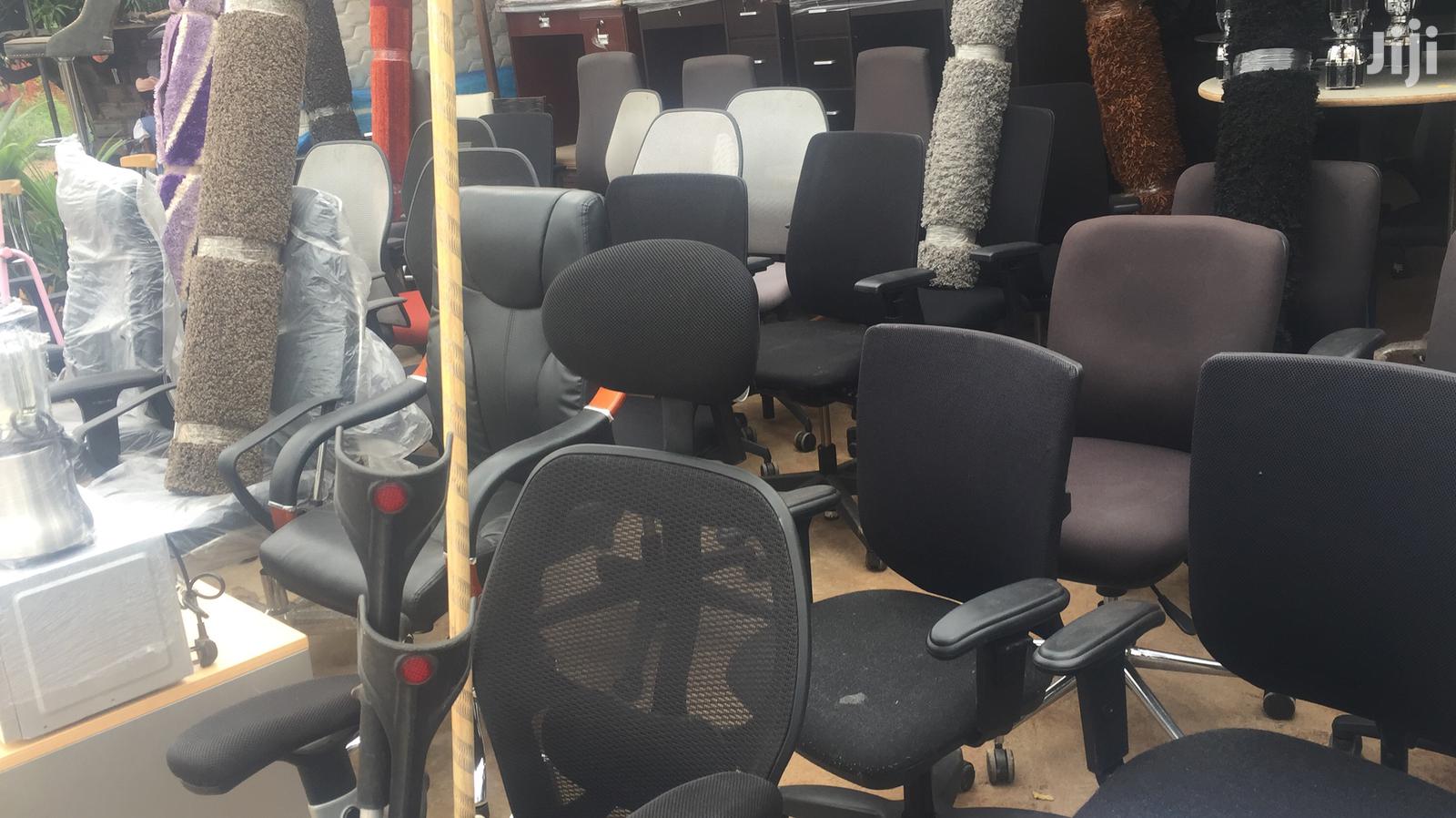 Home Used Swivel Chairs in Adenta Furniture, Bra Emma One Ventures