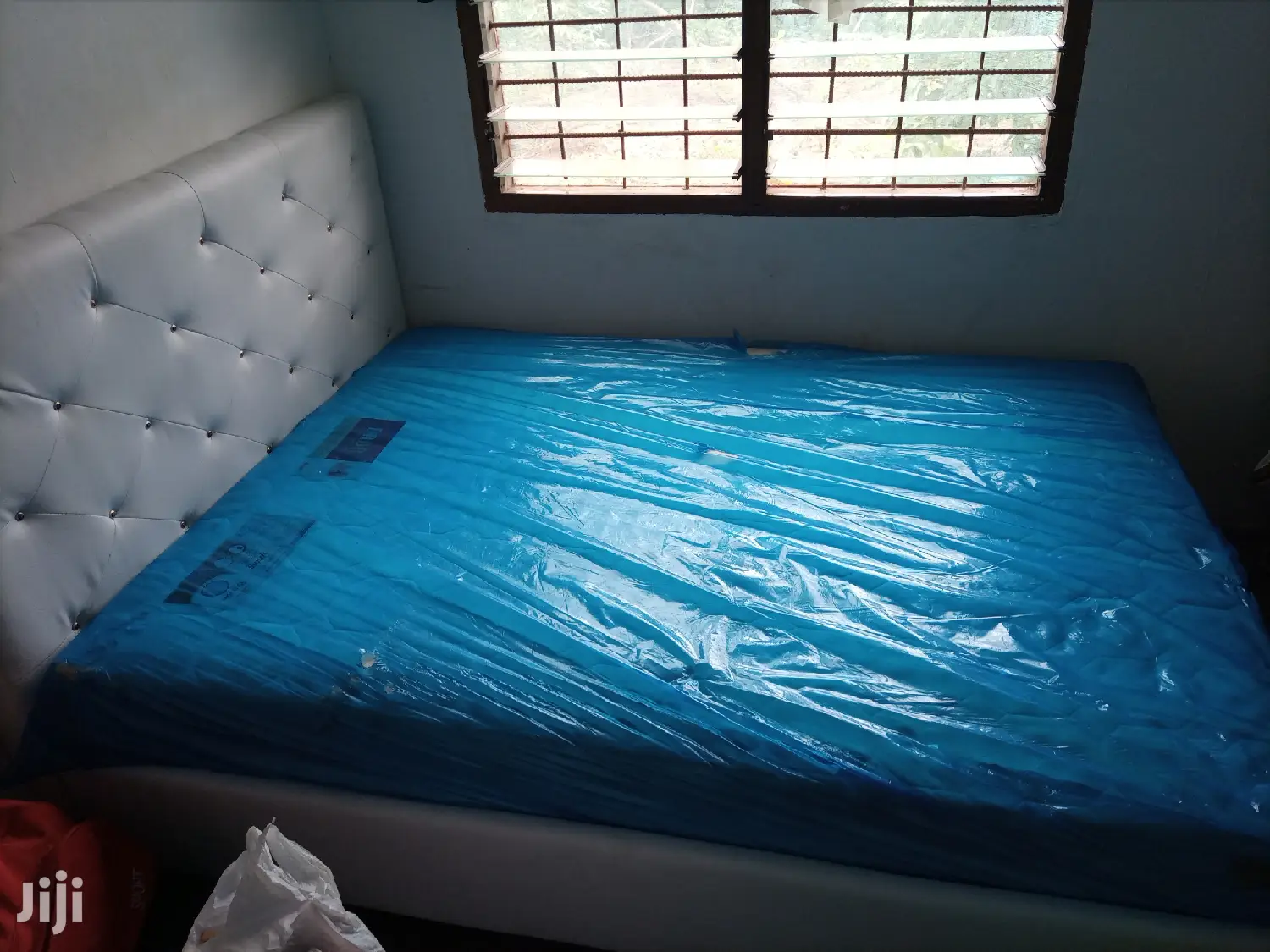 Quality Bed Eitj Matress For Sell Now. White in Teshie Furniture