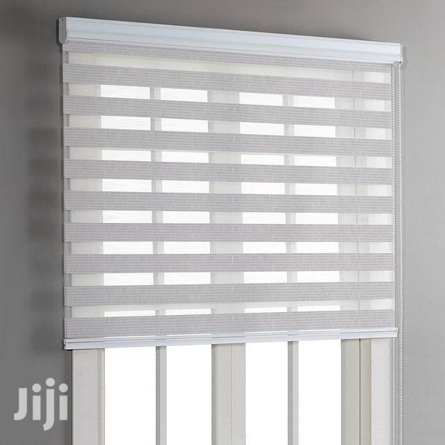 Happy Window Blinds in Suhum/Kraboa/Coaltar Windows, Idyllic Deco