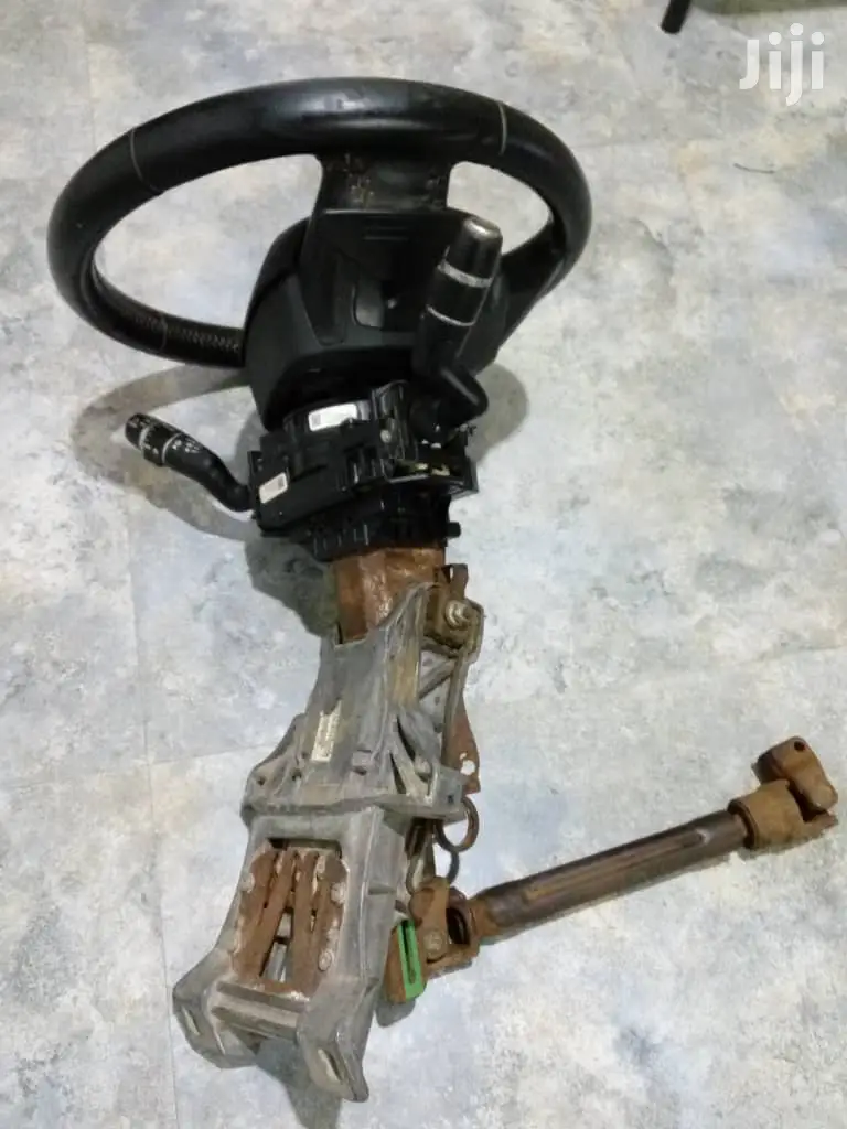 Range Rover Evoque Steering Column Assembly in Mataheko Vehicle Parts